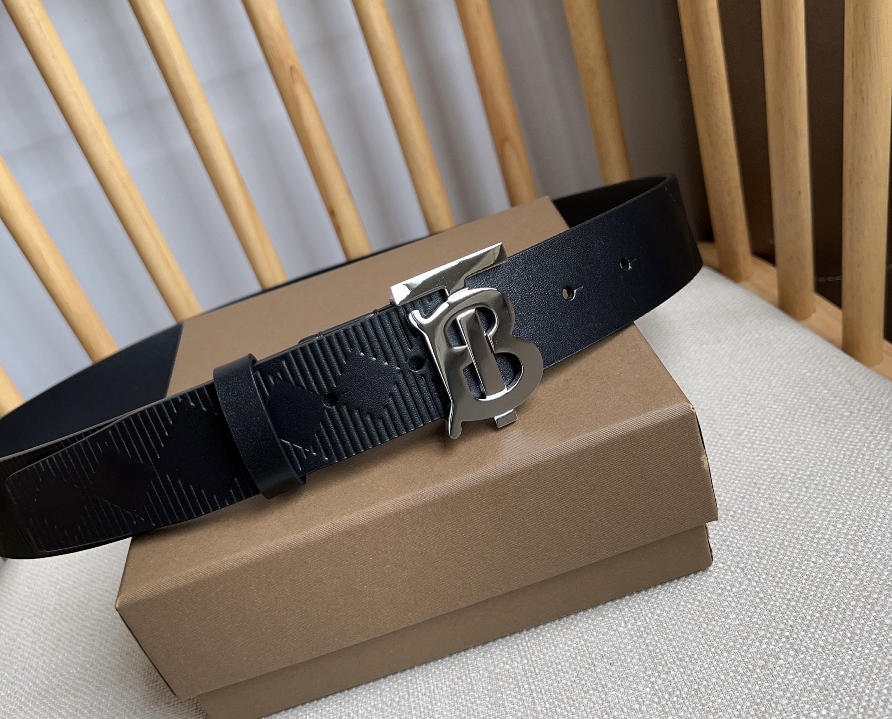 Burberry Basic Belt M