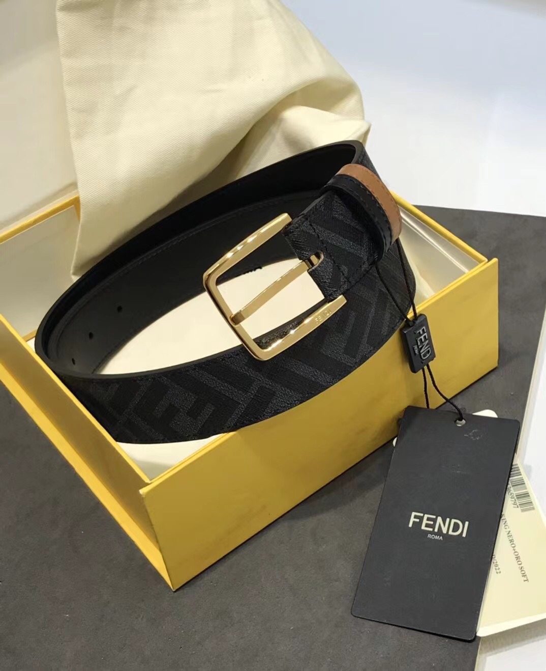 Fendi Leather Belt Cow Leather 35mm