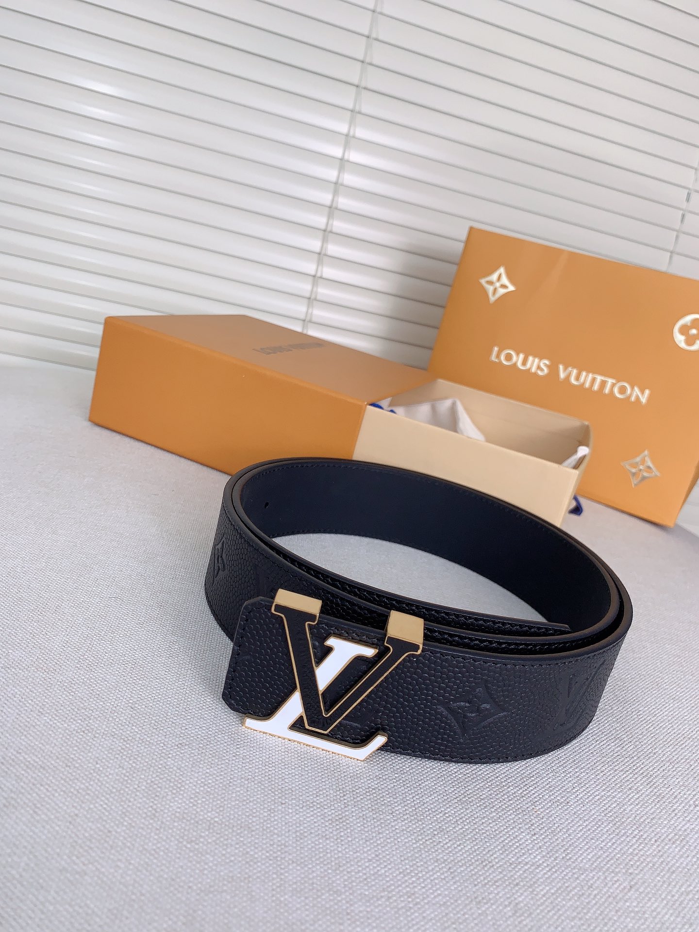 Louis Vuitton Male Leather Belt Cow Leather L