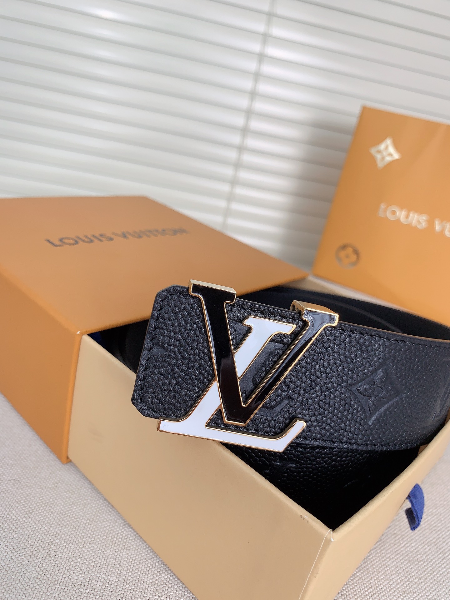 Louis Vuitton Male Leather Belt Cow Leather L