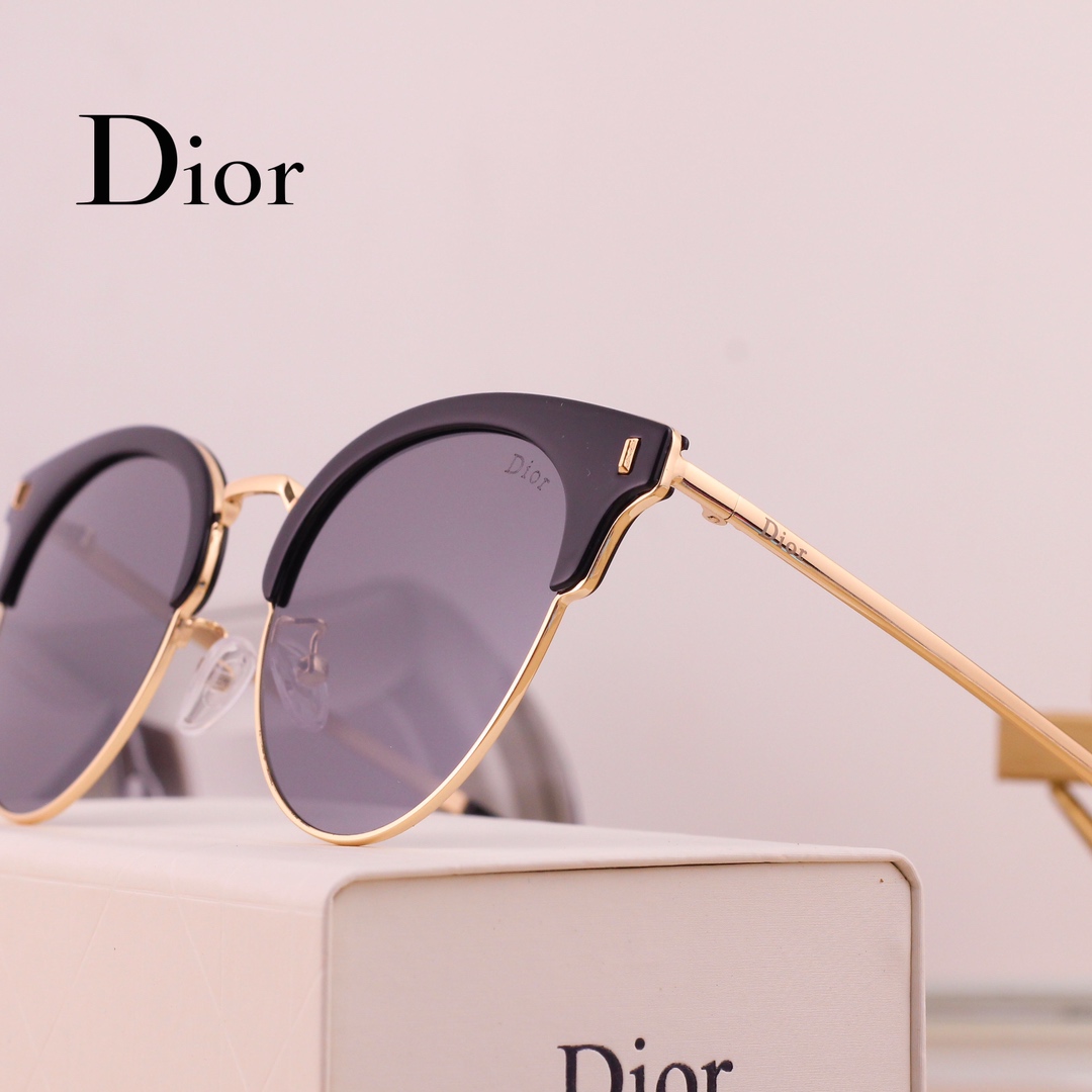 Dior Basic Glasses