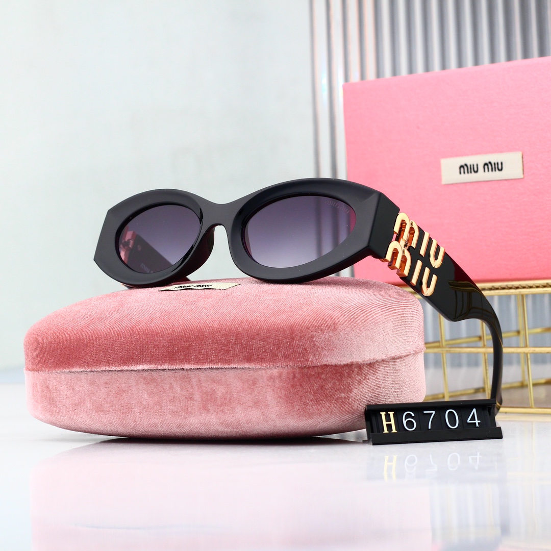 Miu Miu Basic Glasses M