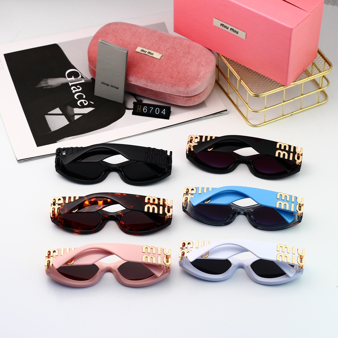 Miu Miu Basic Glasses M