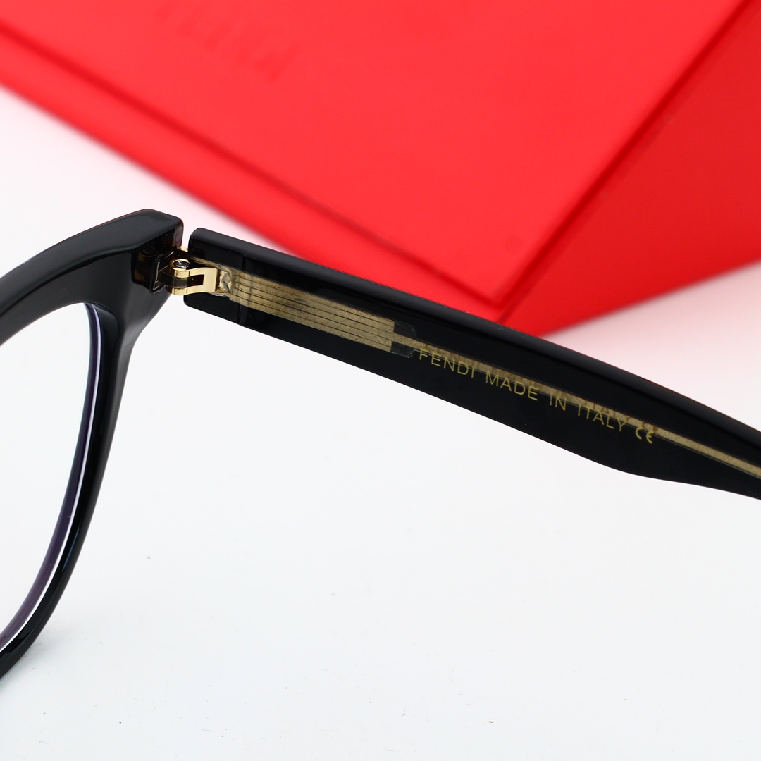 Fendi Basic Glasses