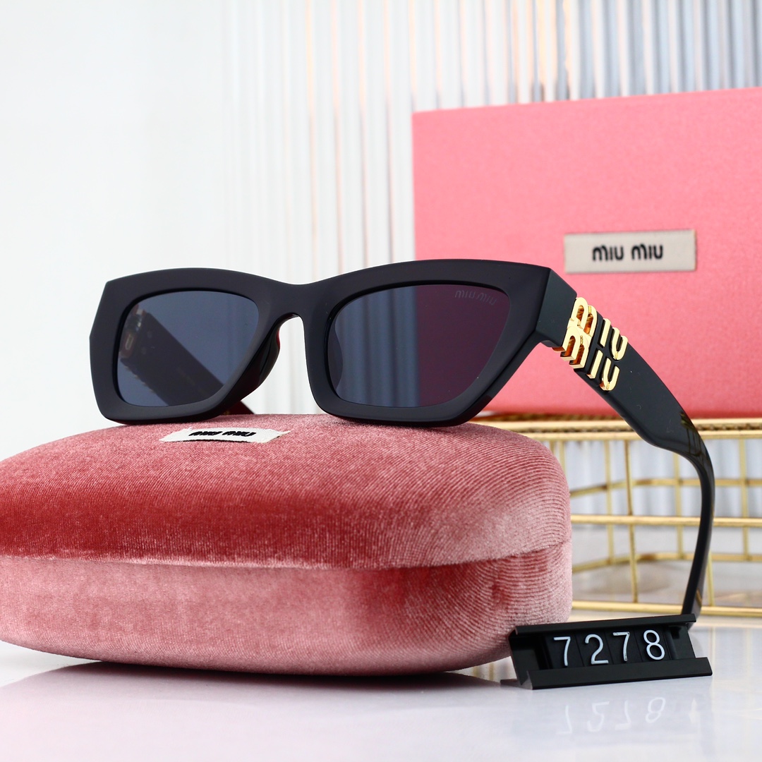 Miu Miu Basic Glasses M