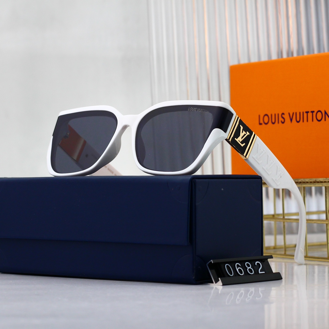 Louis Vuitton Basic Glasses L