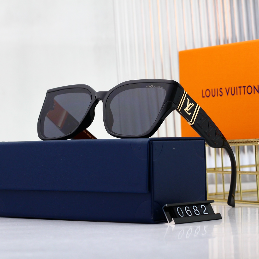 Louis Vuitton Basic Glasses L