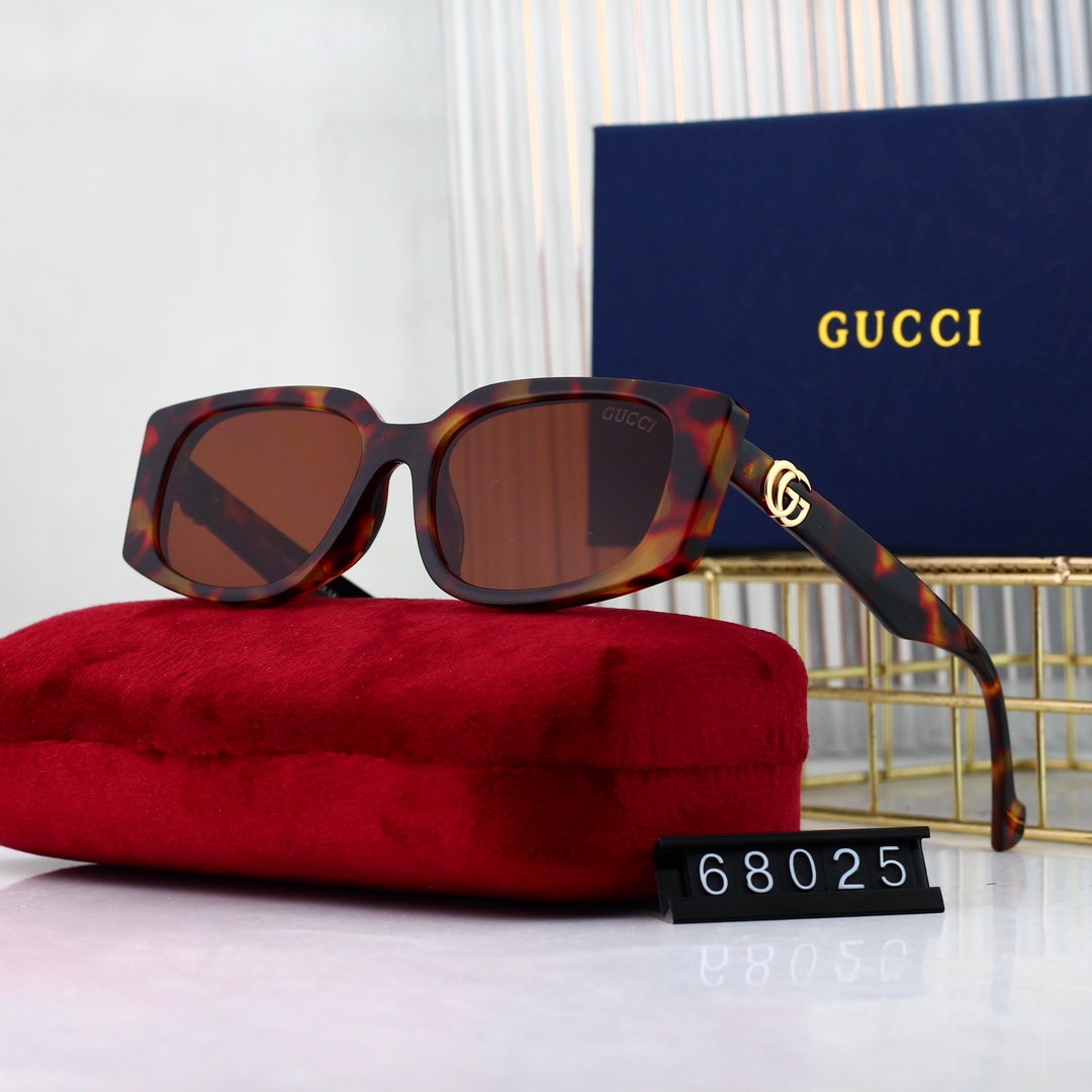 Gucci Basic Glasses