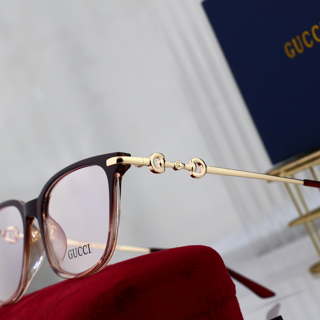 Gucci Basic Glasses