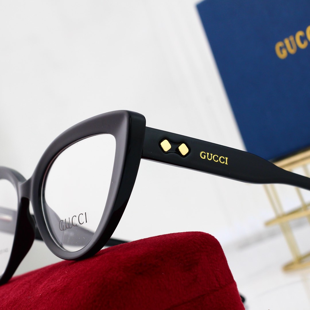 Gucci Basic Glasses