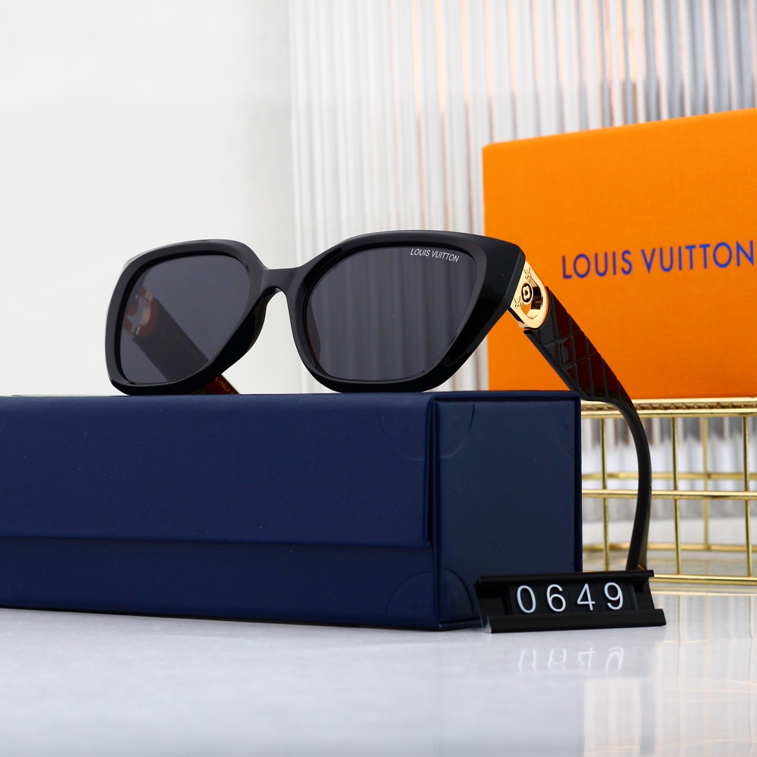 Louis Vuitton Sunglasses L