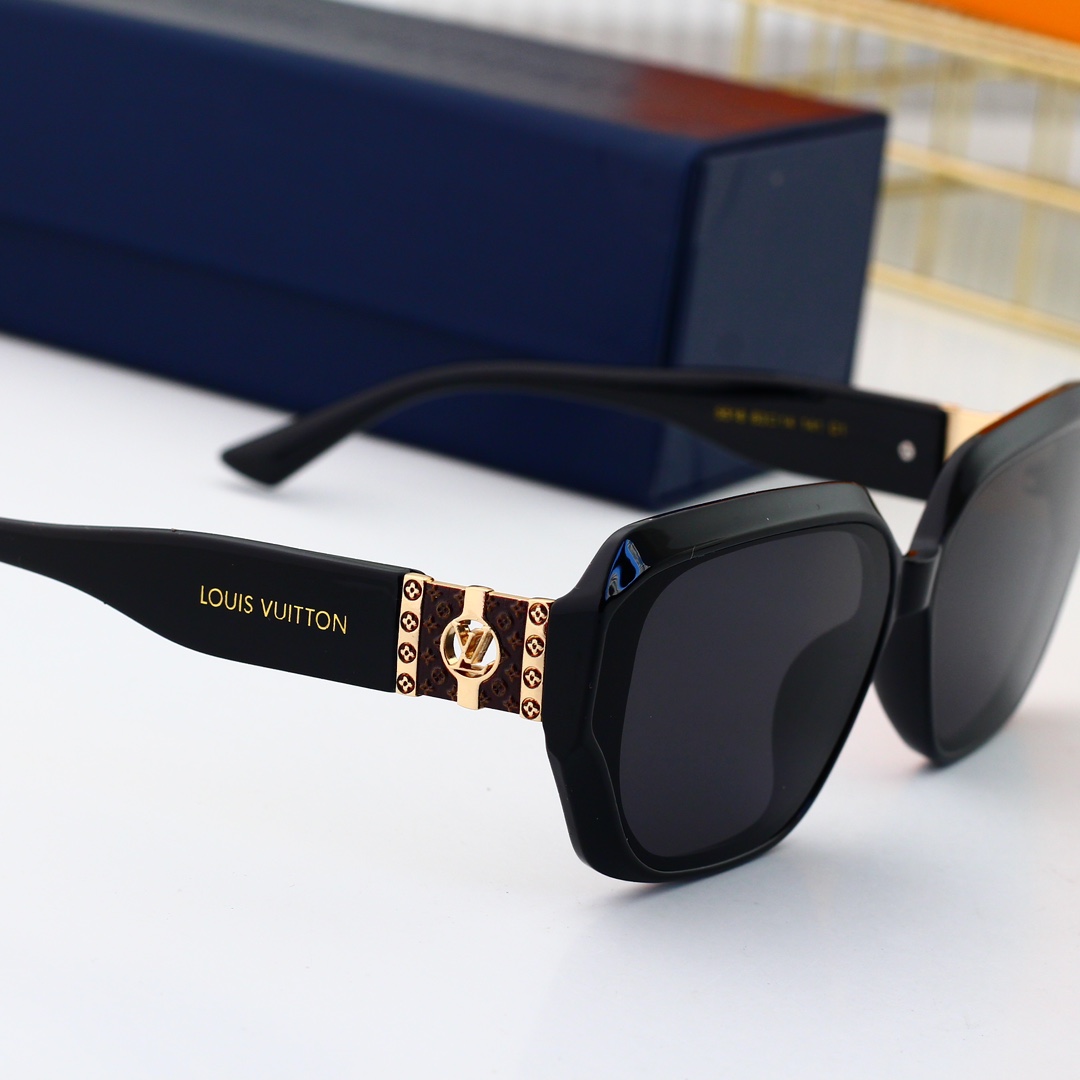 Louis Vuitton Sunglasses L