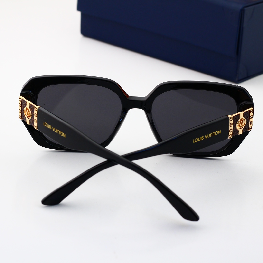 Louis Vuitton Sunglasses L