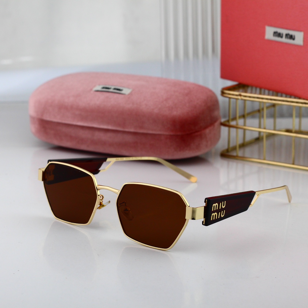 Miu Miu Basic Glasses M