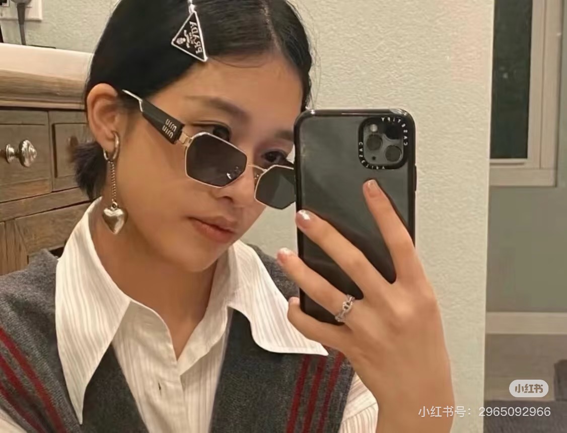 Miu Miu Basic Glasses M