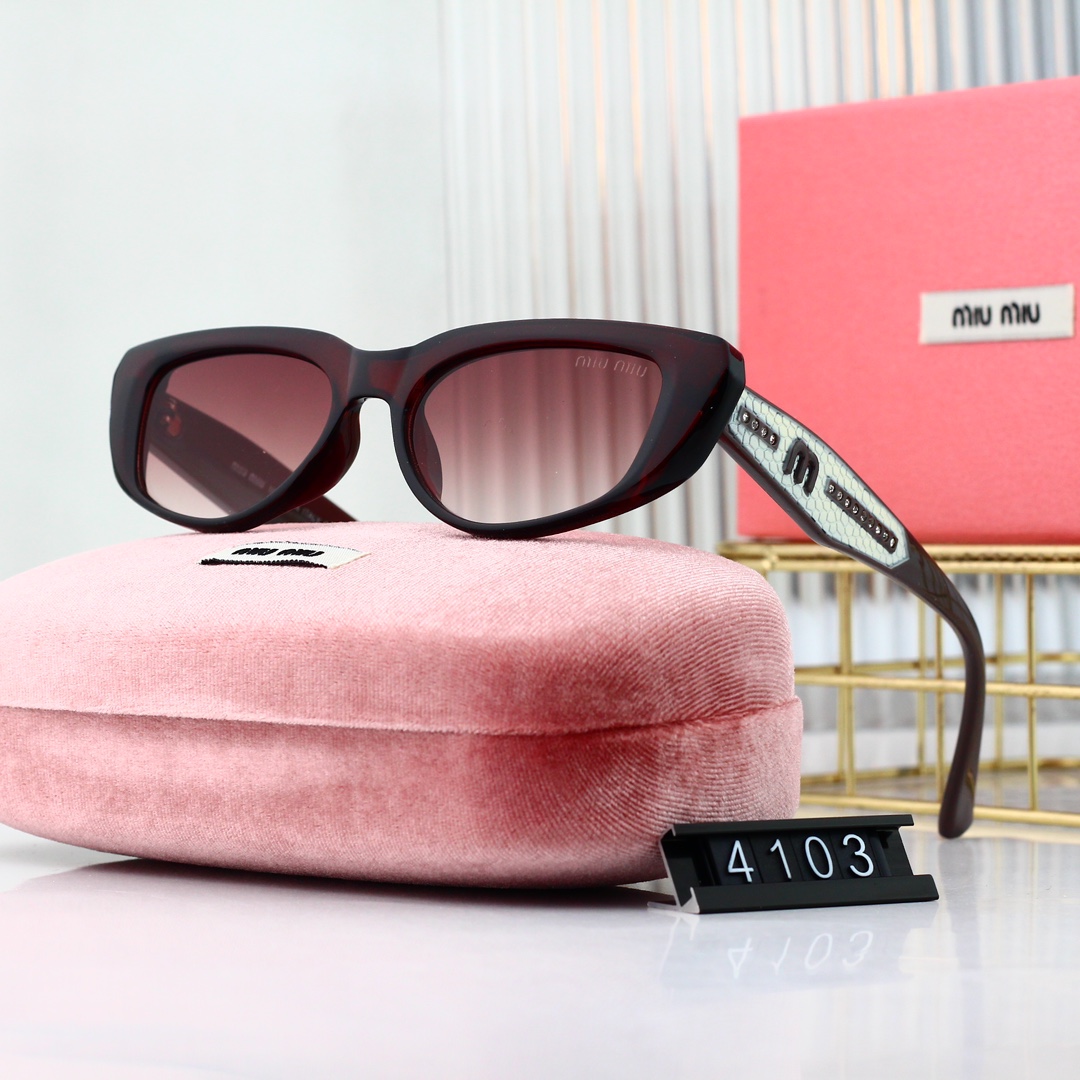 Miu Miu Sunglasses M