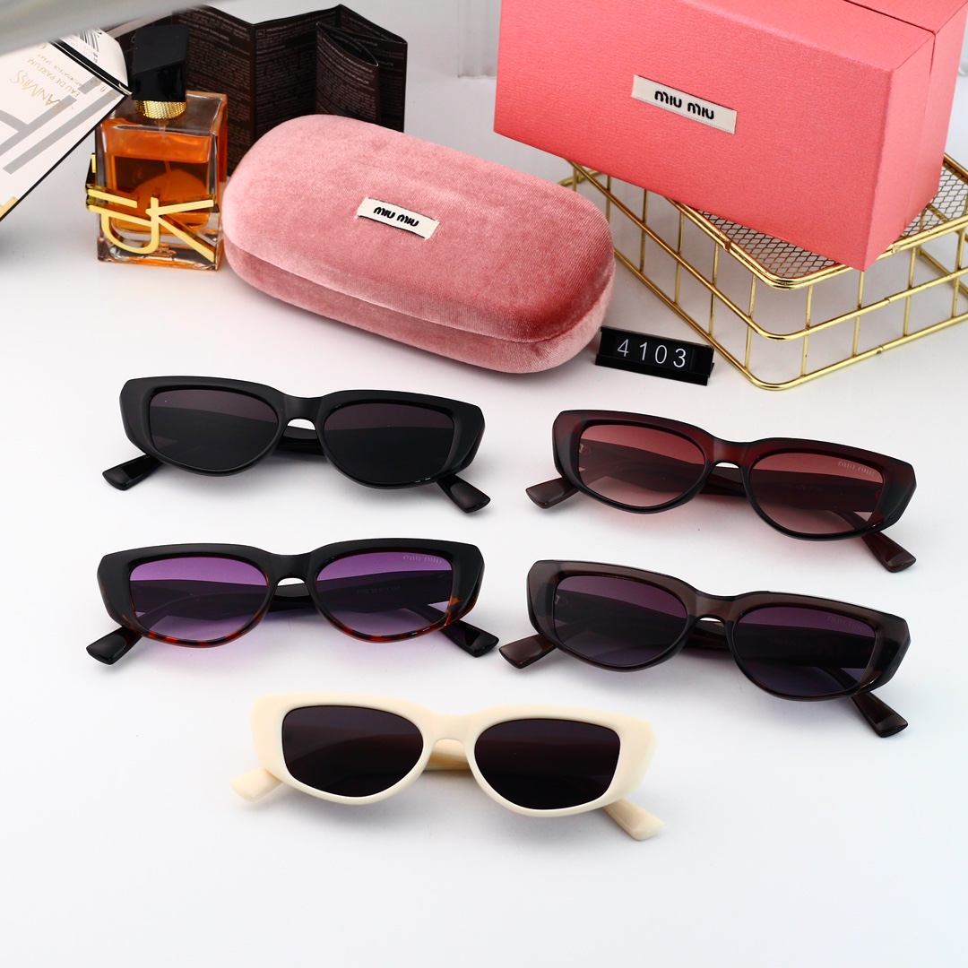 Miu Miu Sunglasses M