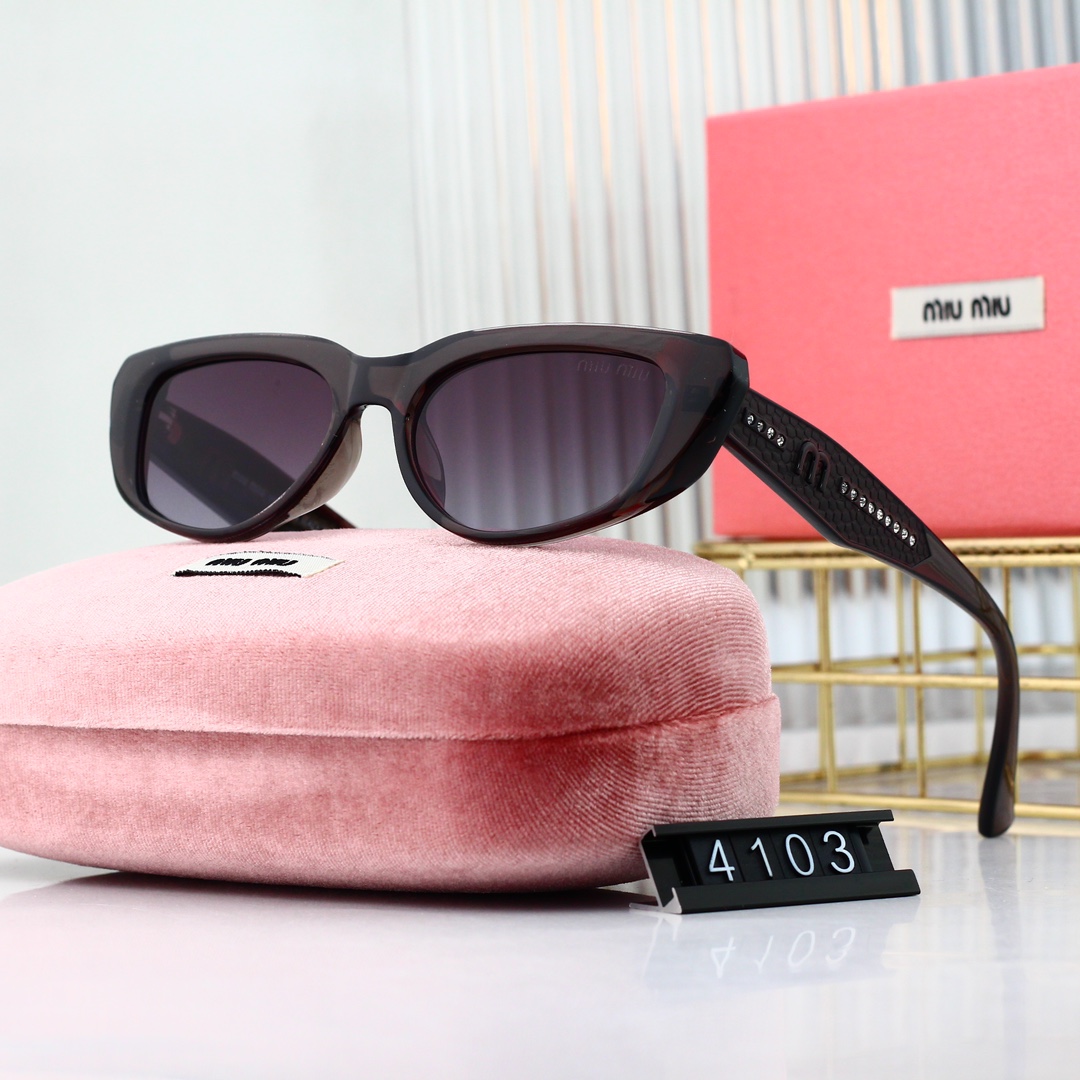 Miu Miu Sunglasses M