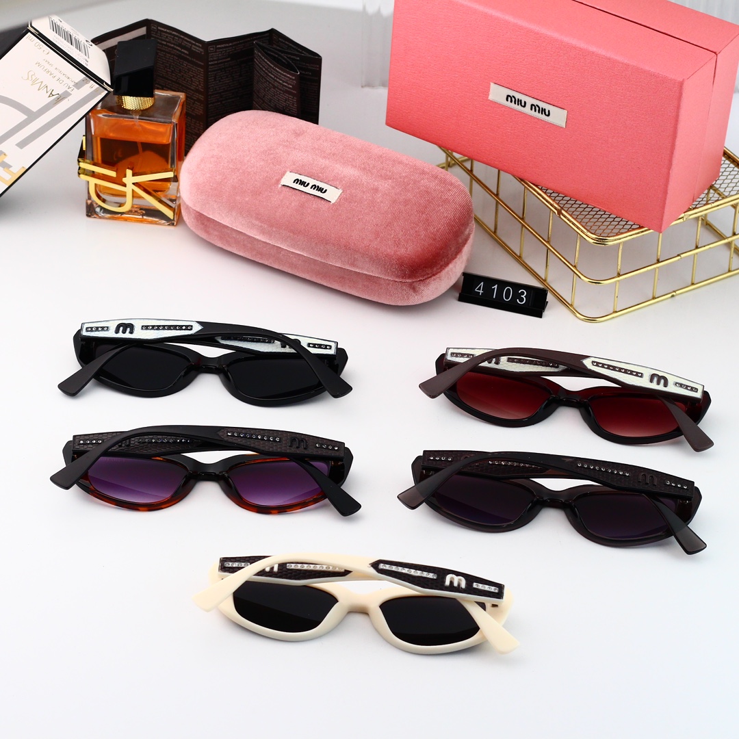 Miu Miu Sunglasses M