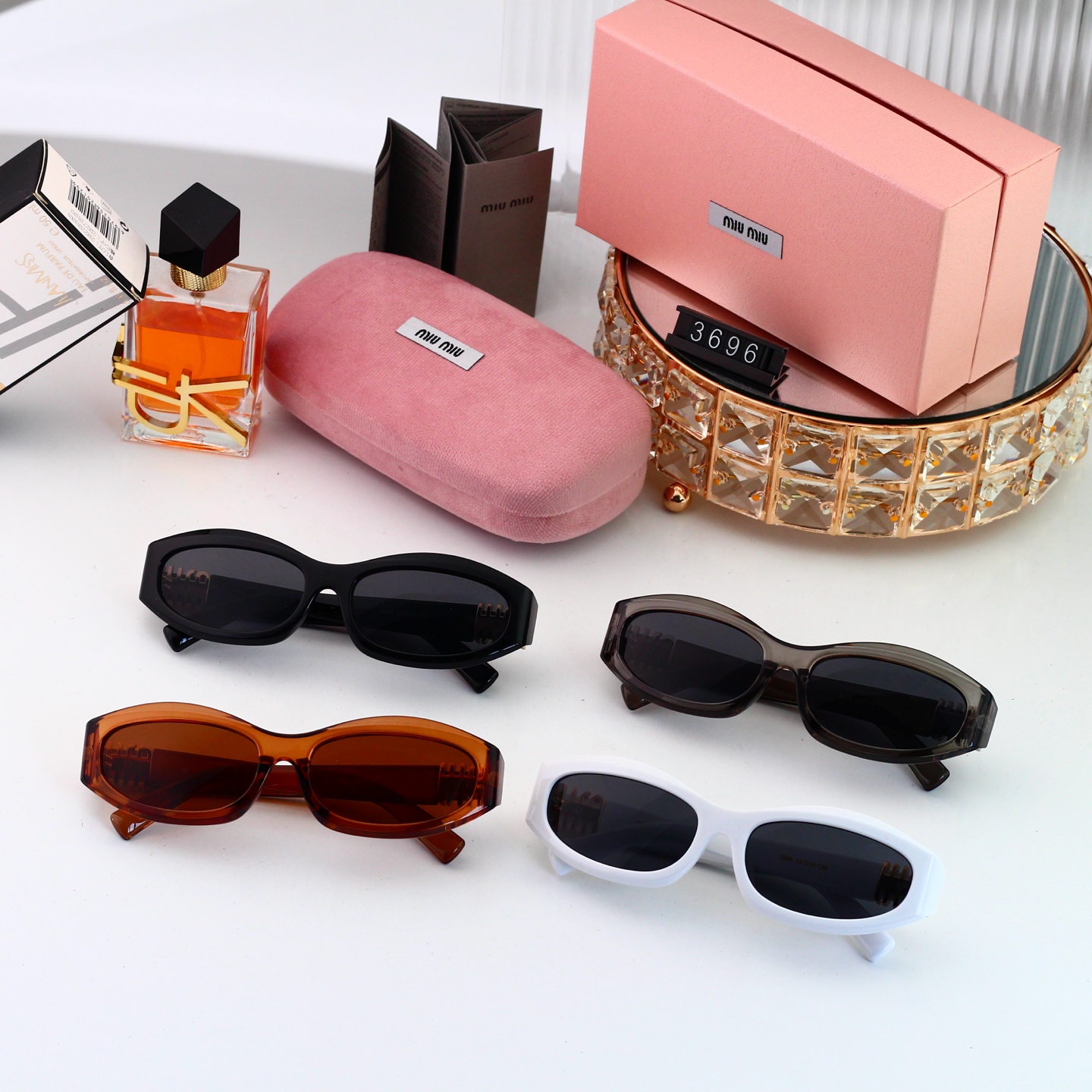 Miu Miu Basic Glasses M