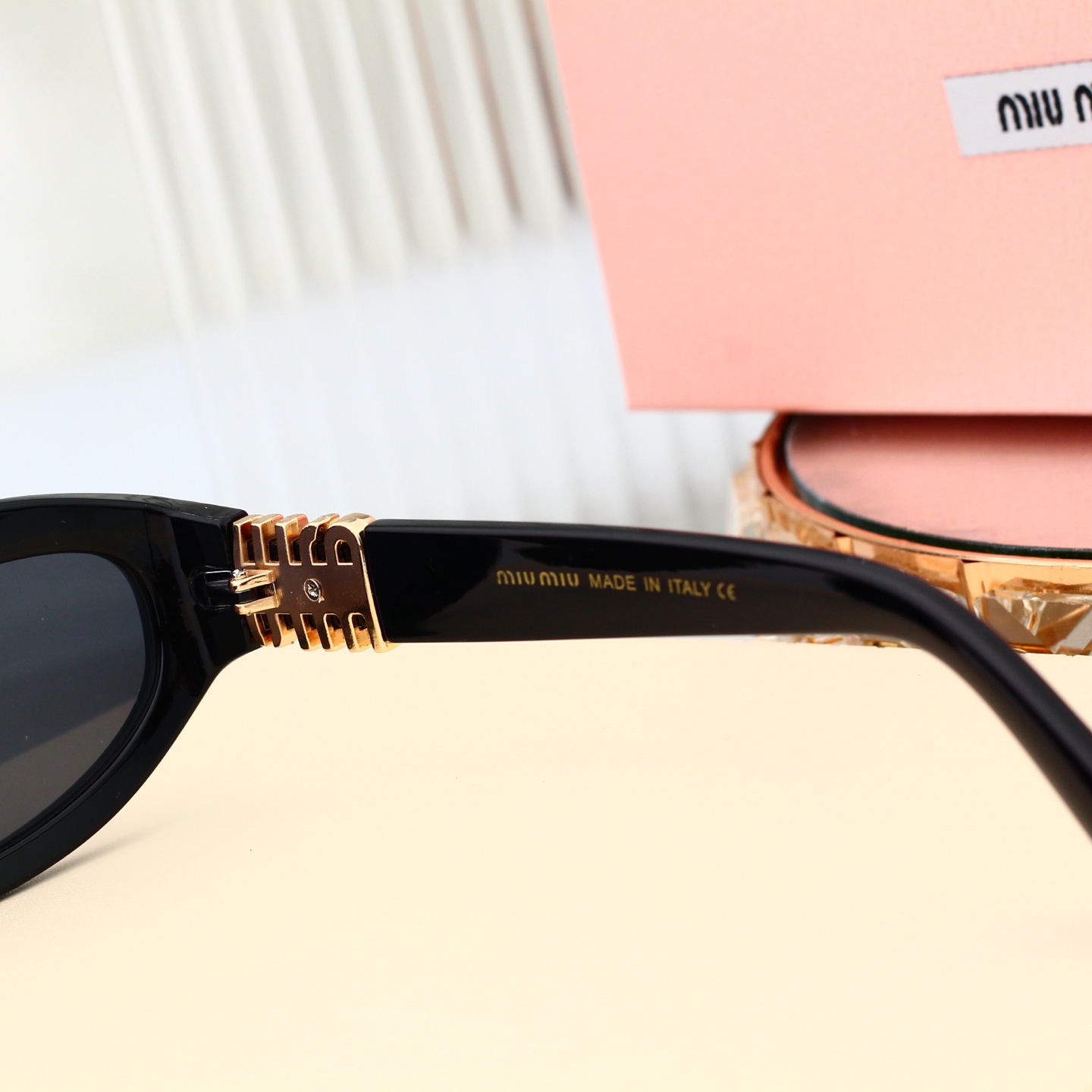 Miu Miu Basic Glasses M