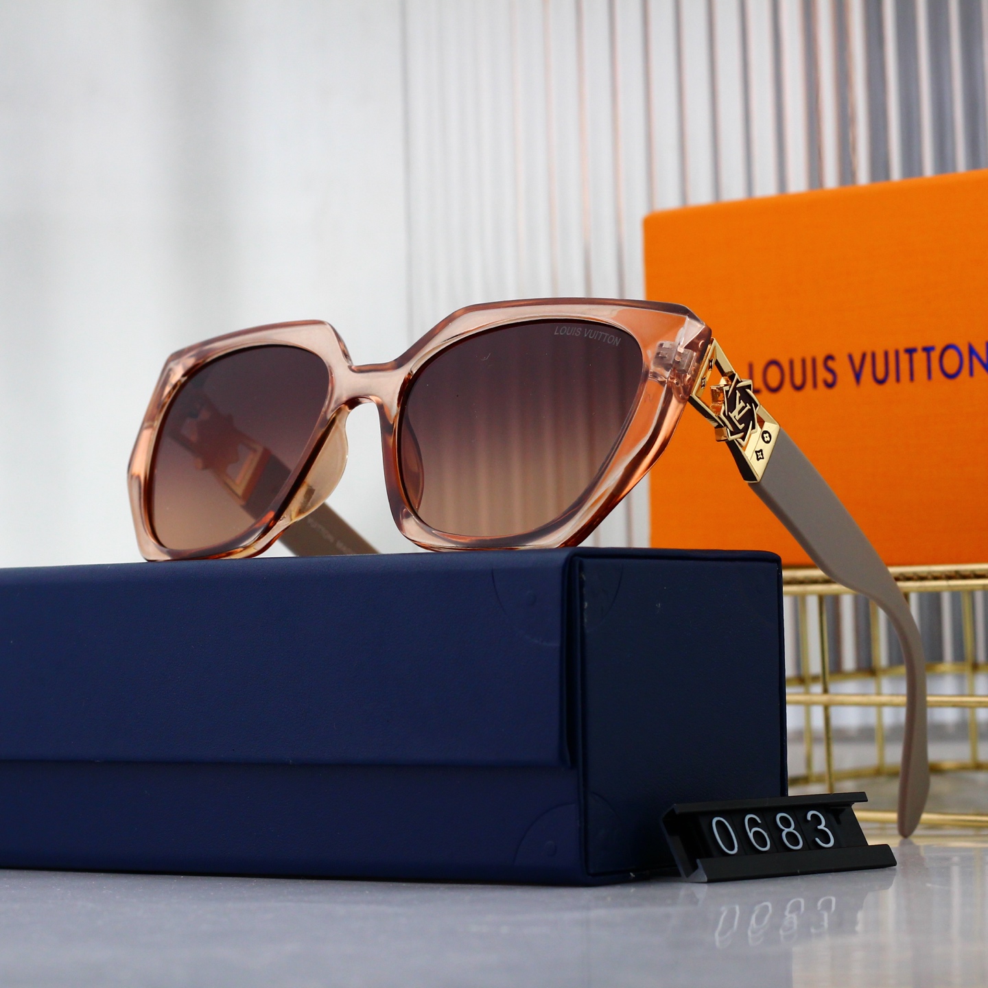 Louis Vuitton Basic Glasses L