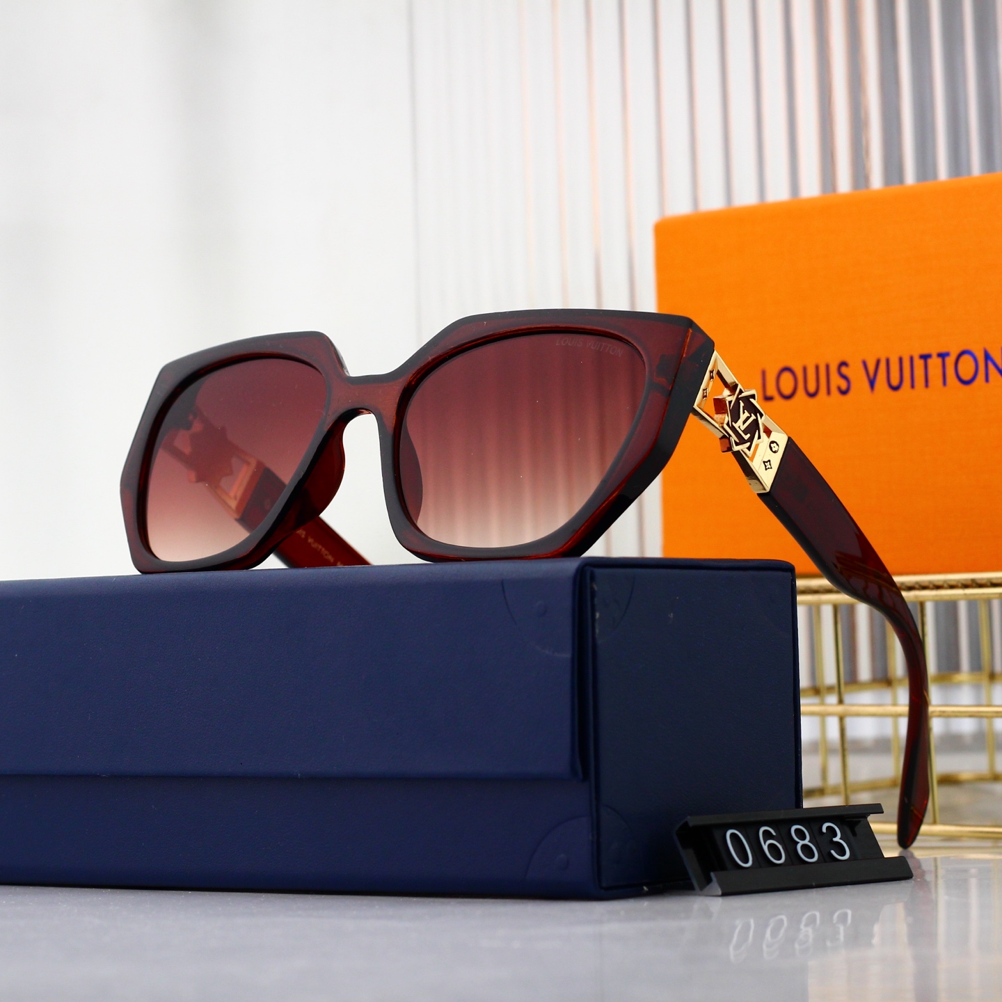 Louis Vuitton Basic Glasses L