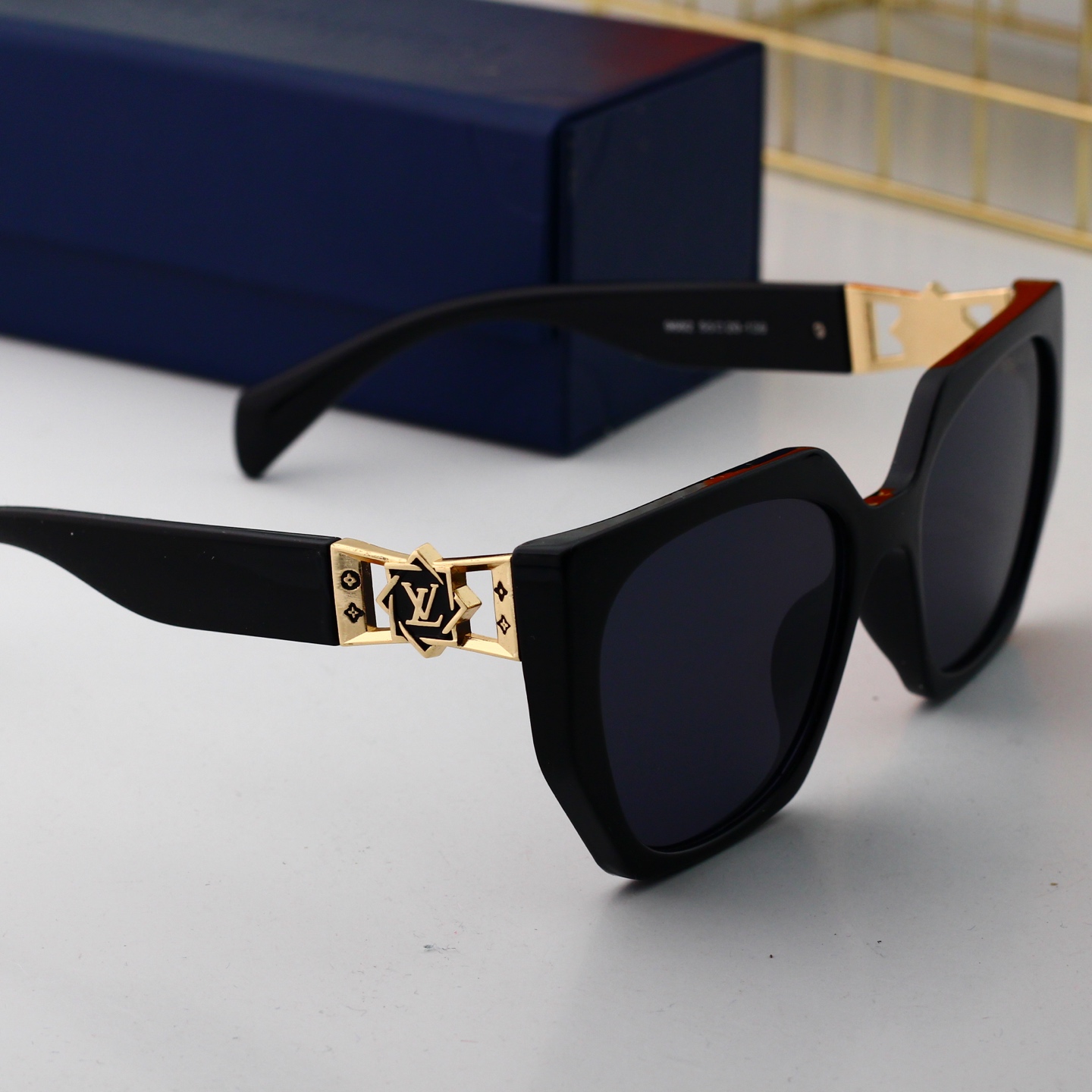 Louis Vuitton Basic Glasses L