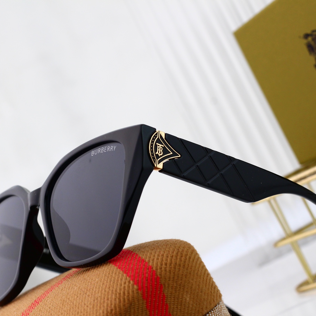 Burberry Sunglasses