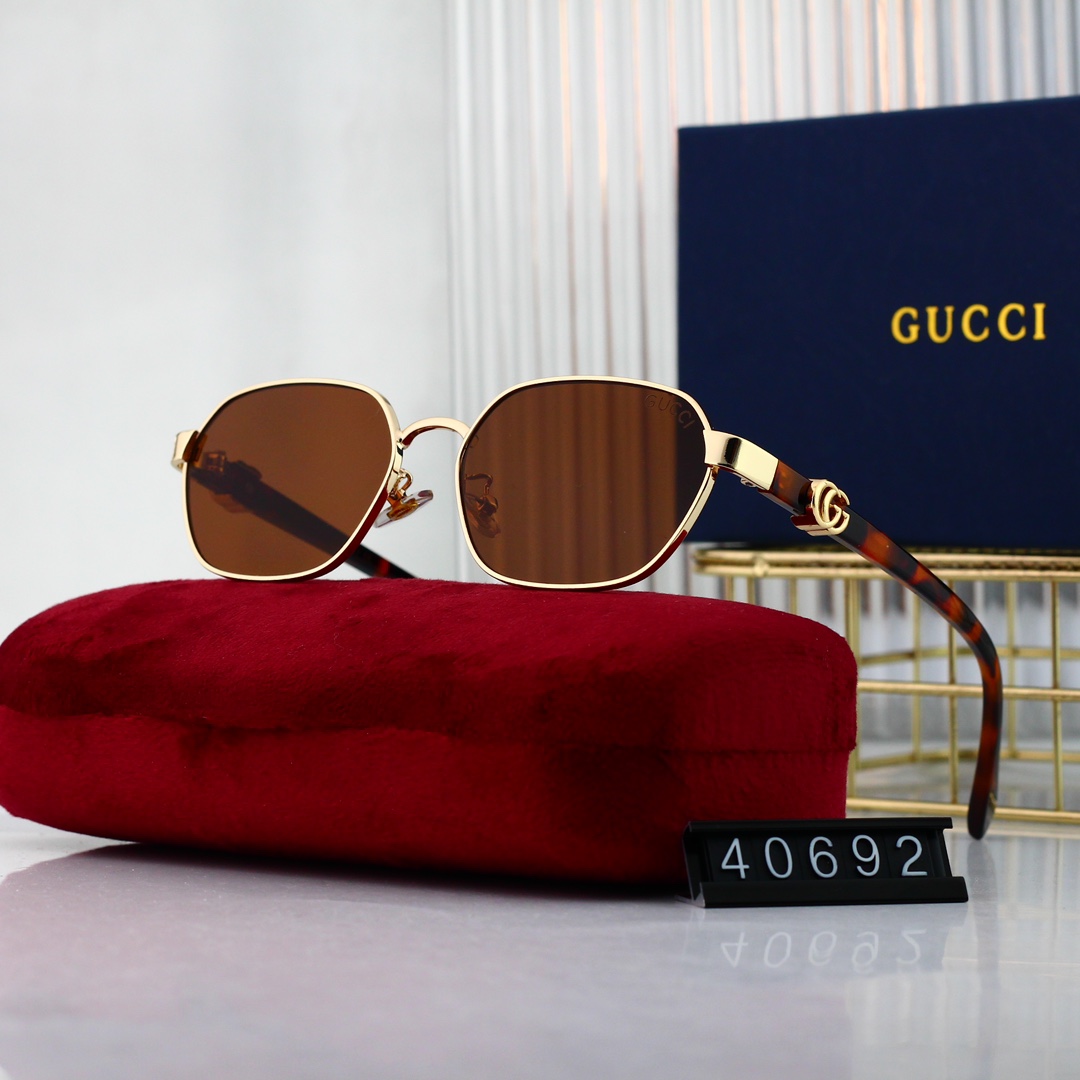 Gucci Basic Glasses