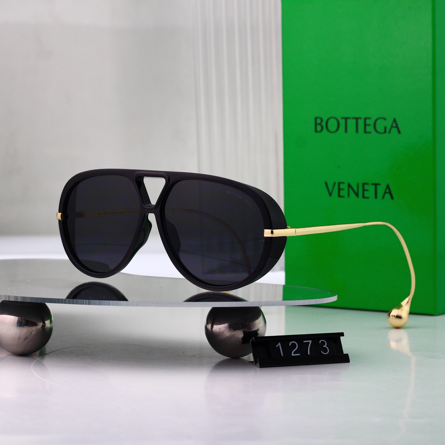 Bottega Veneta Basic Glasses