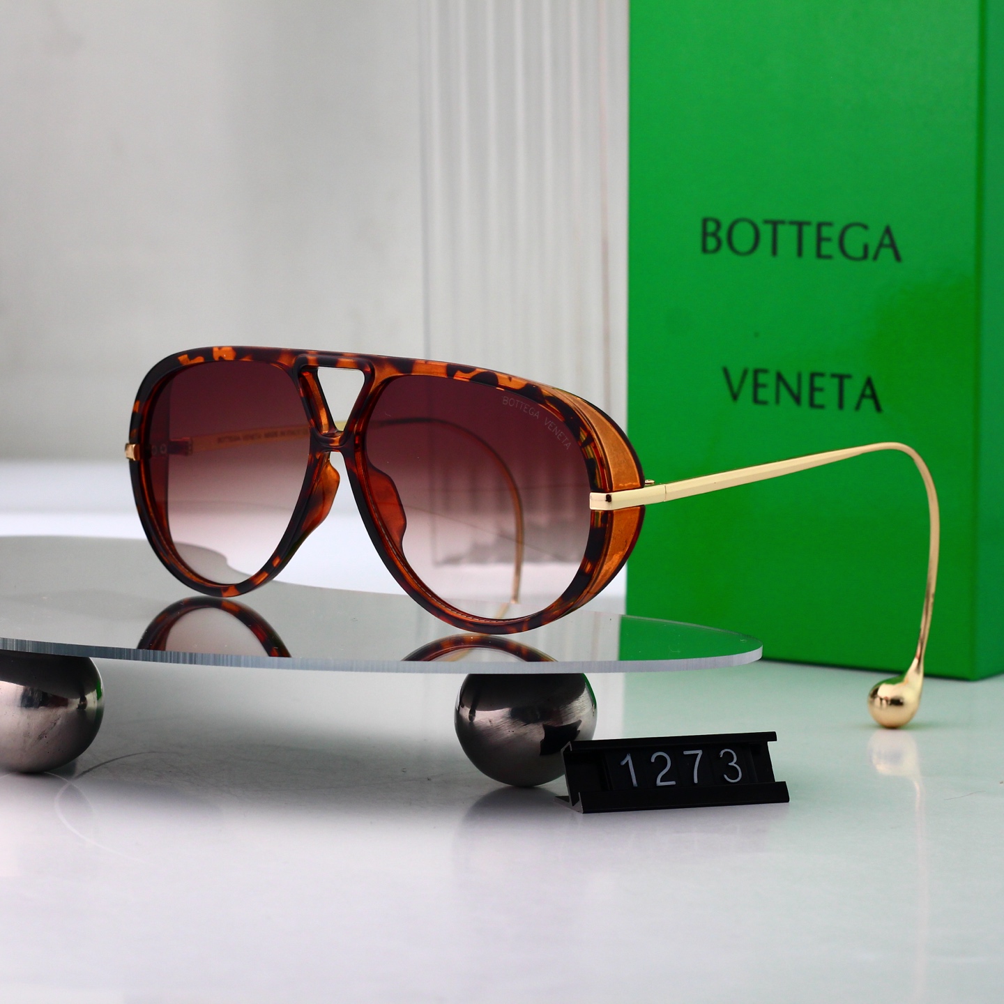 Bottega Veneta Basic Glasses