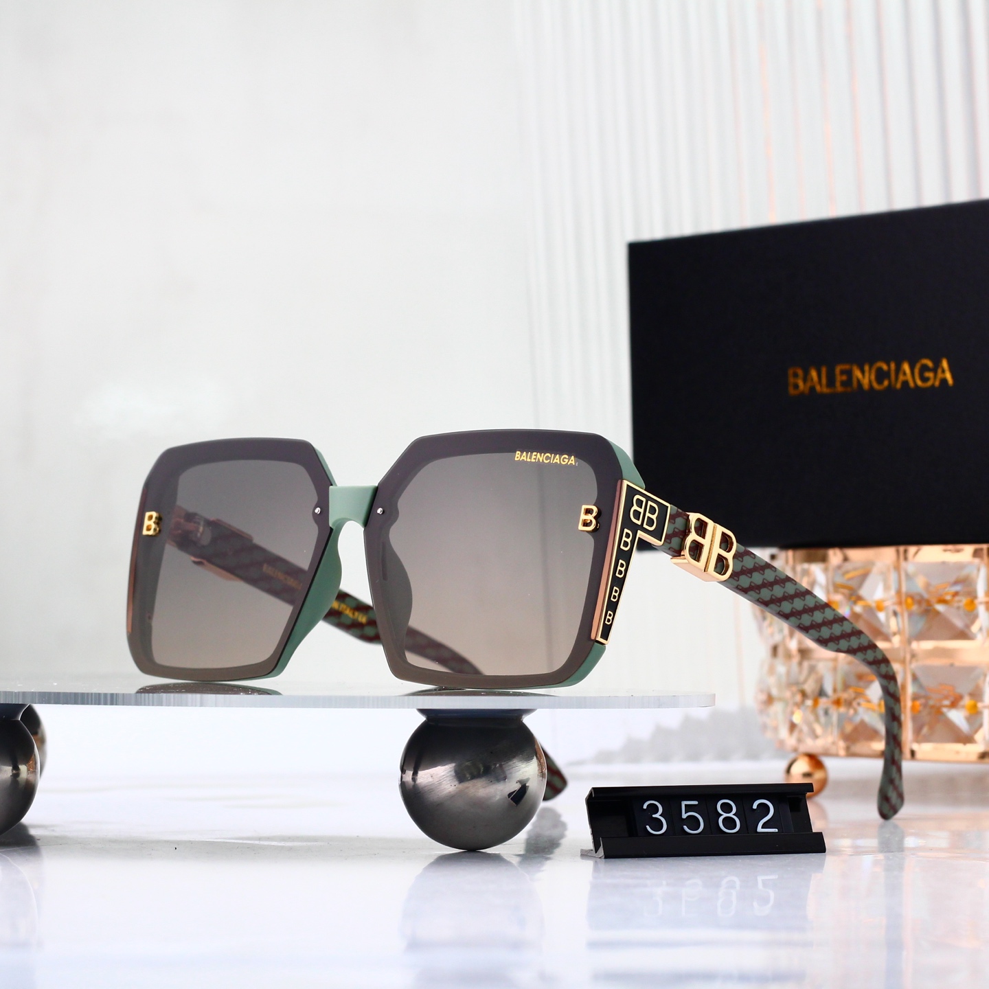 Balenciaga Basic Glasses