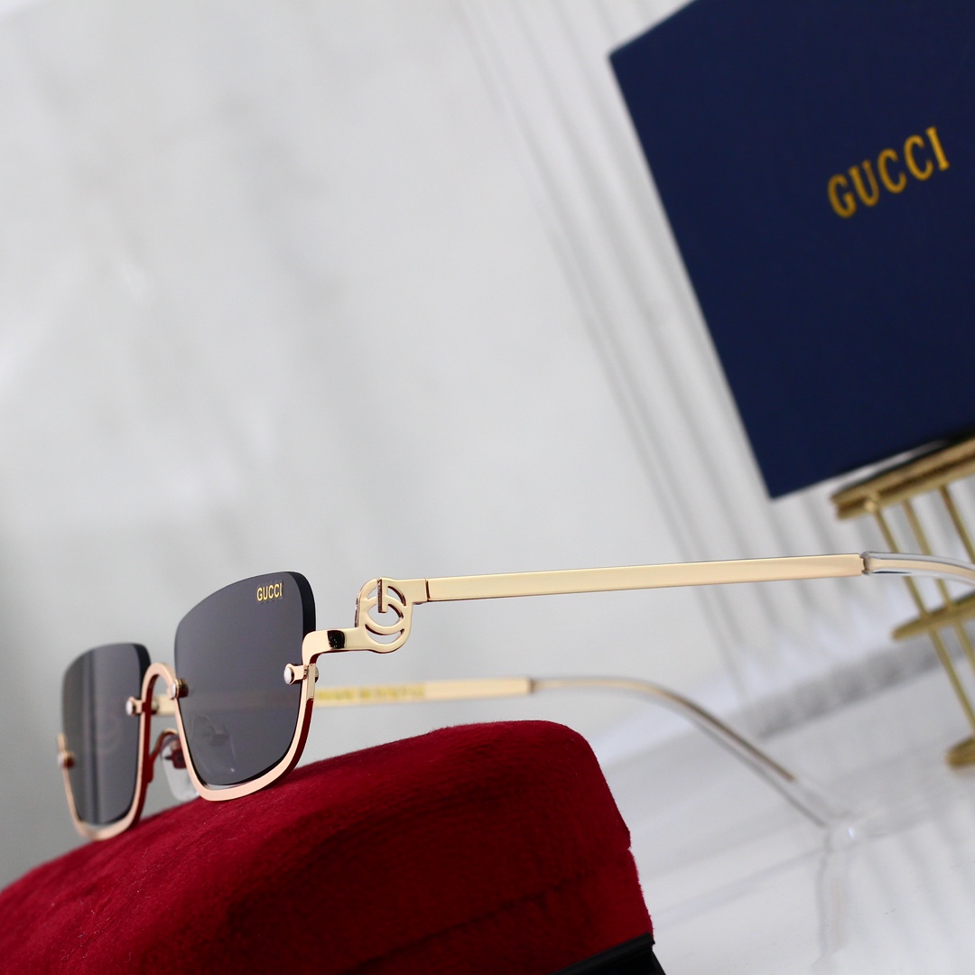 Gucci Basic Glasses