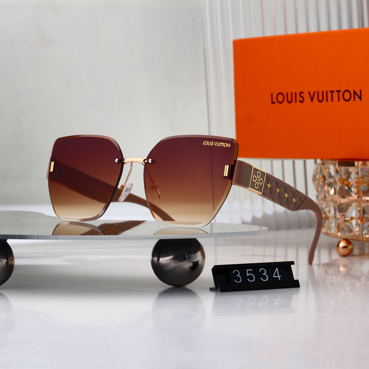 Louis Vuitton Basic Glasses L