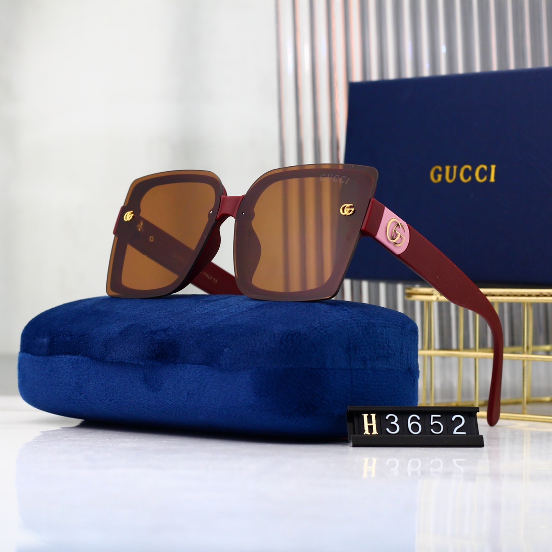 Gucci Basic Glasses