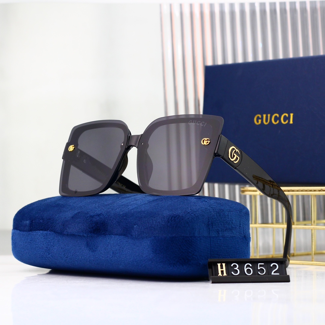 Gucci Basic Glasses