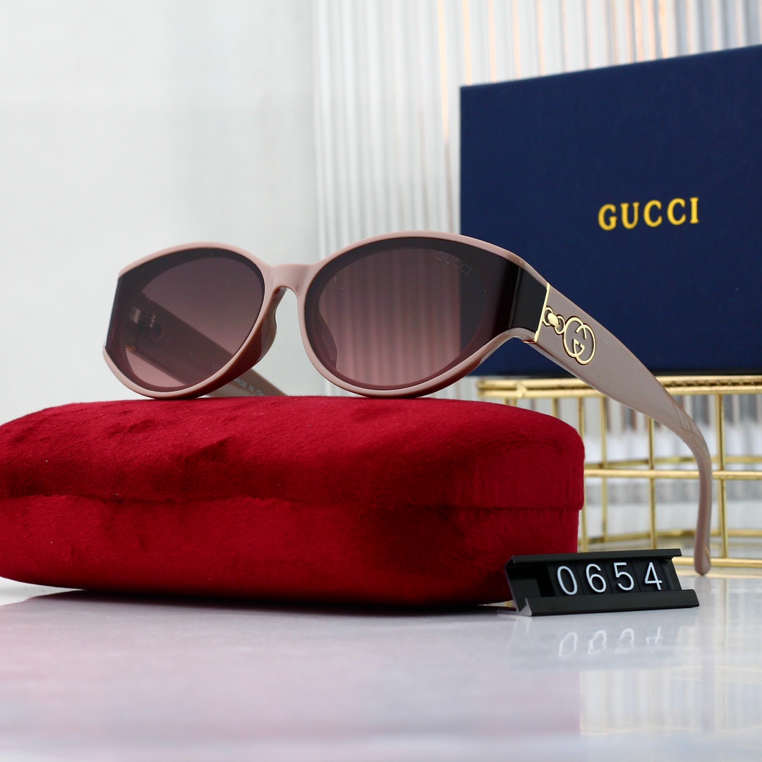 Gucci Basic Glasses