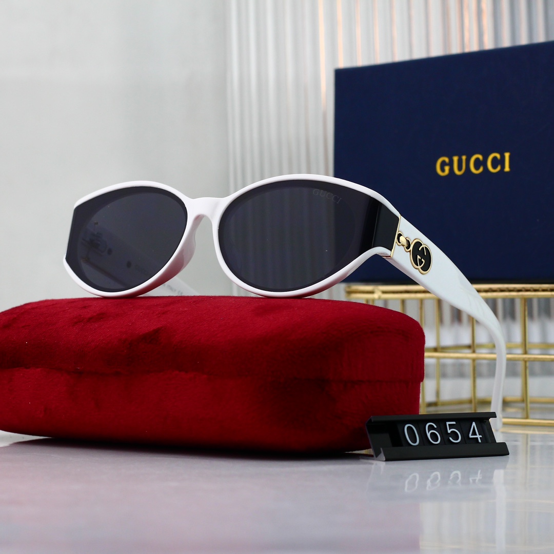 Gucci Basic Glasses