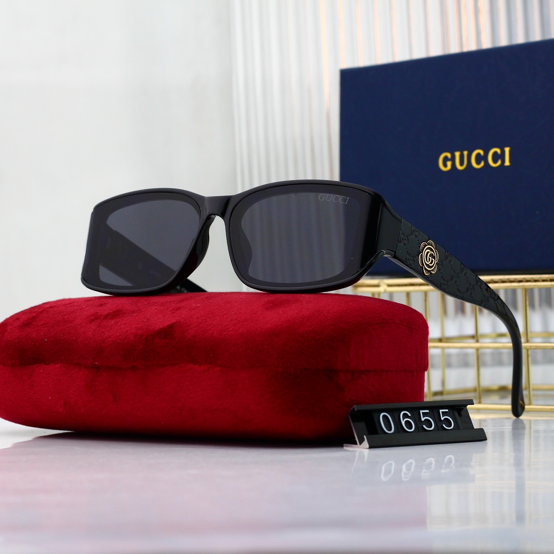 Gucci Basic Glasses