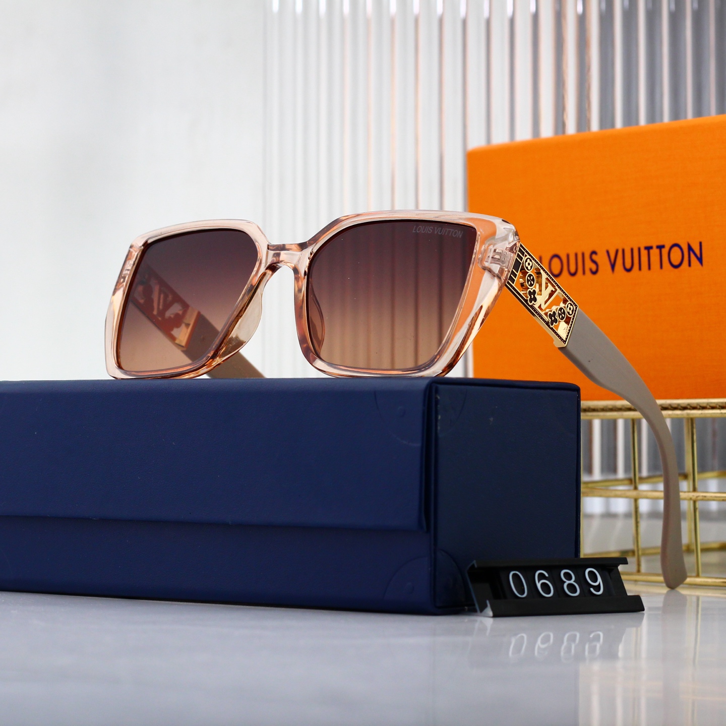 Louis Vuitton Sunglasses L