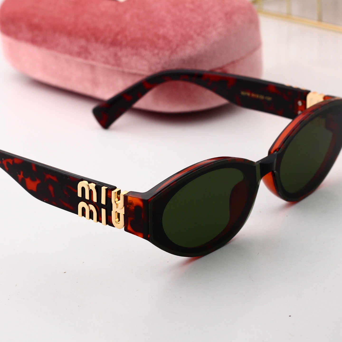 Miu Miu Basic Glasses M