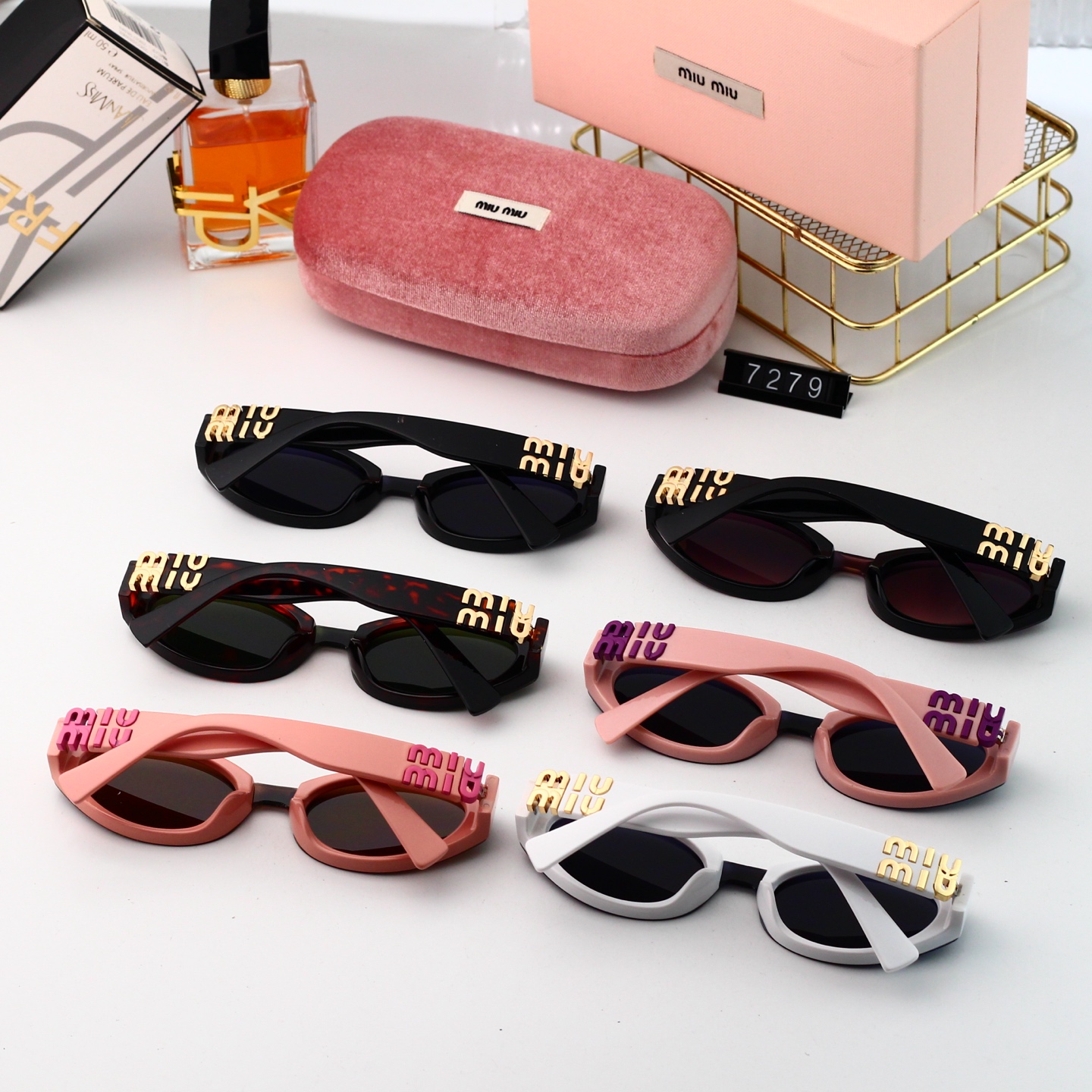 Miu Miu Basic Glasses M