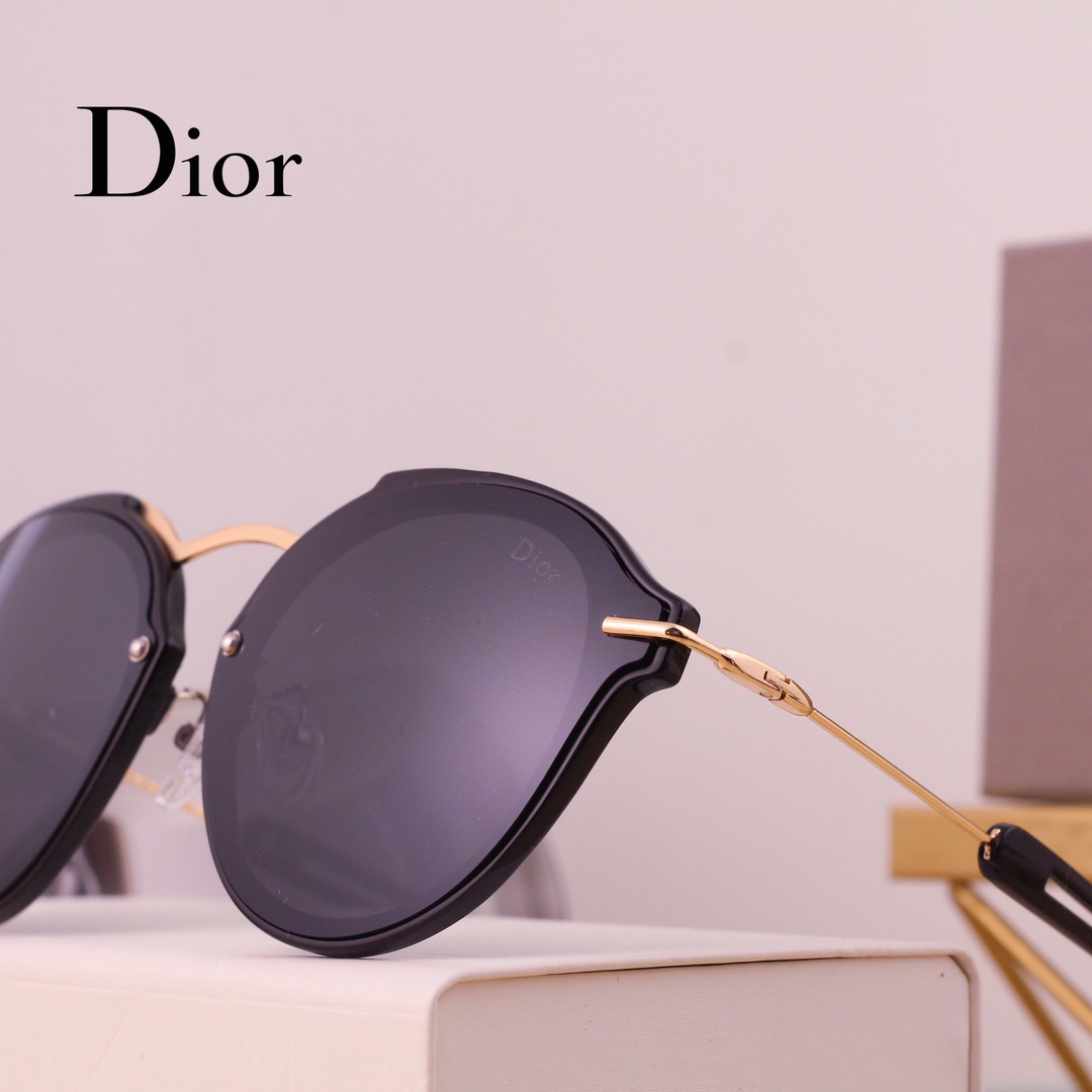 Dior Basic Glasses