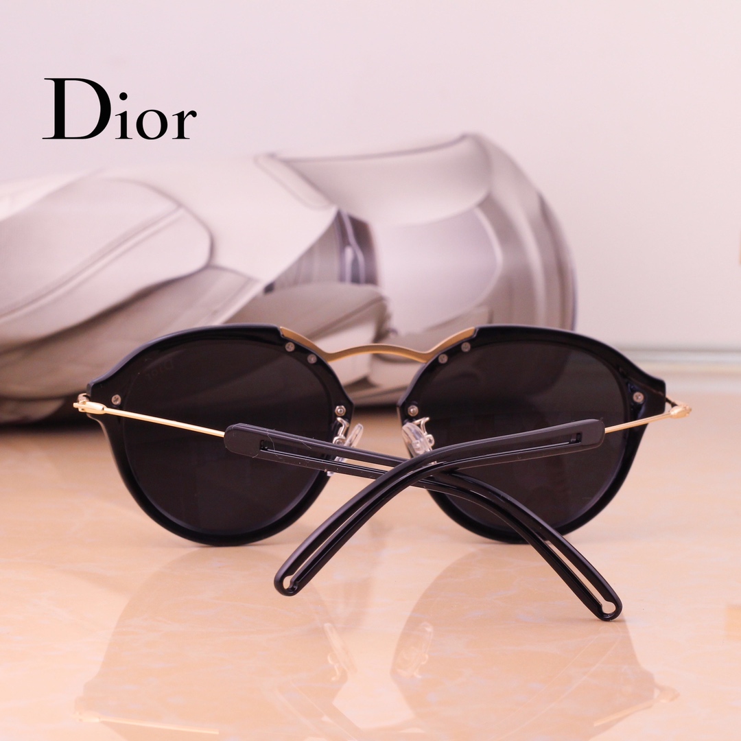 Dior Basic Glasses