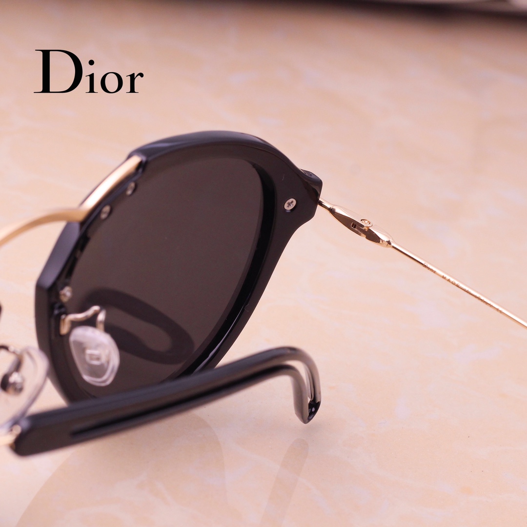 Dior Basic Glasses