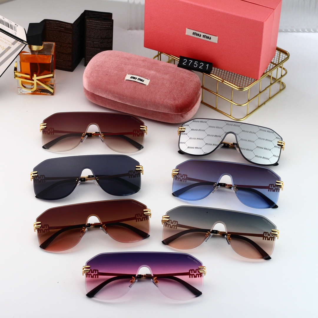 Miu Miu Basic Glasses M