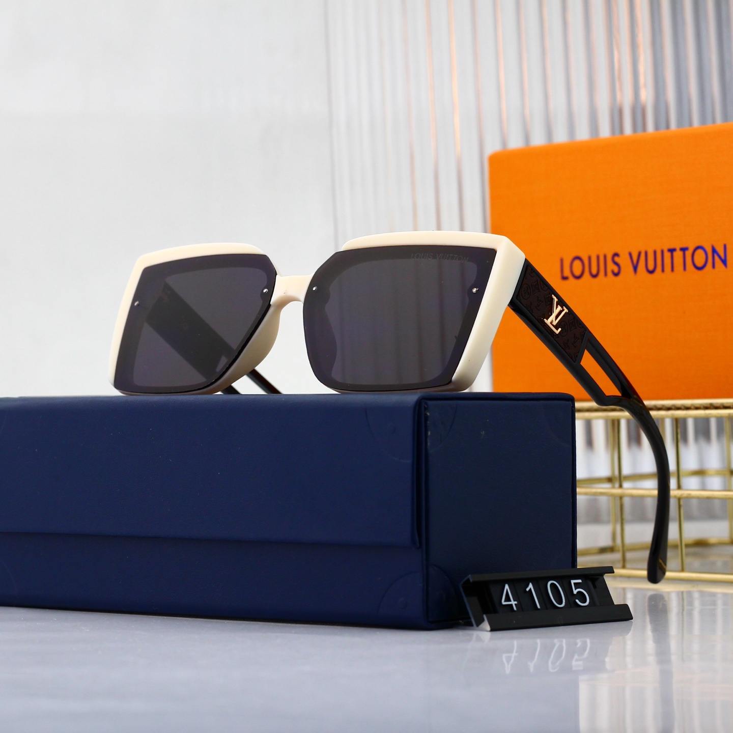 Louis Vuitton Basic Glasses L