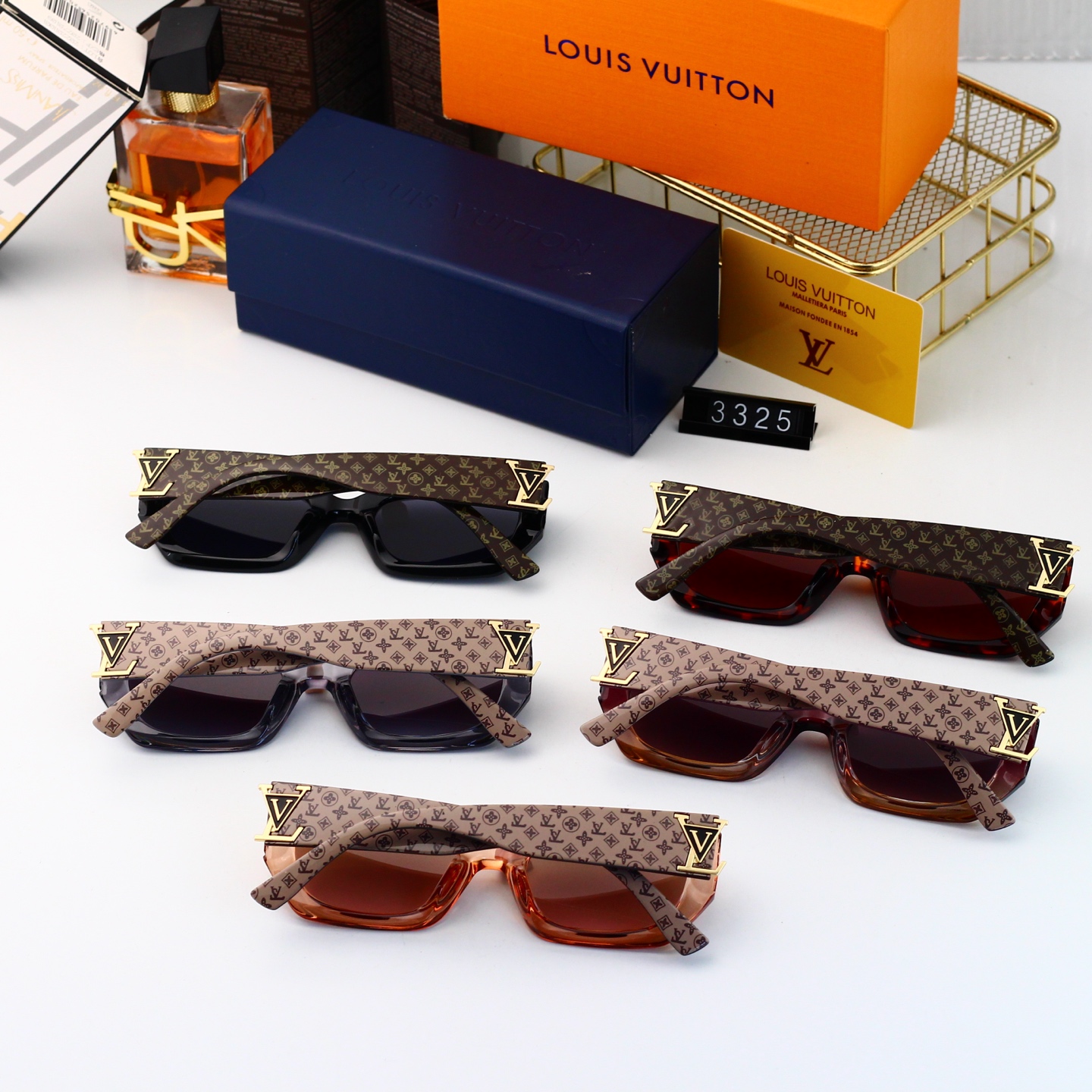Louis Vuitton Basic Glasses L