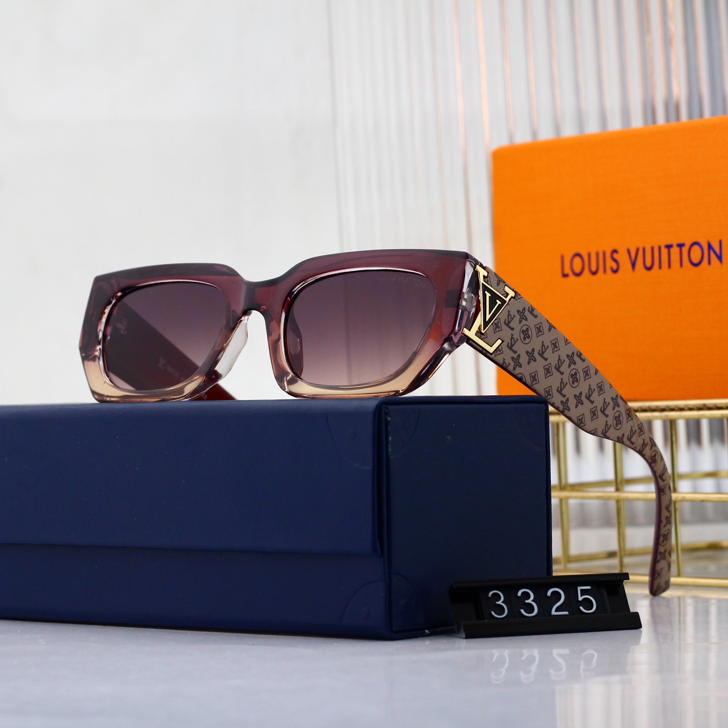 Louis Vuitton Basic Glasses L
